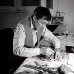 Alighiero Boetti nel suo studio, 1993 – foto Giorgio Colombo