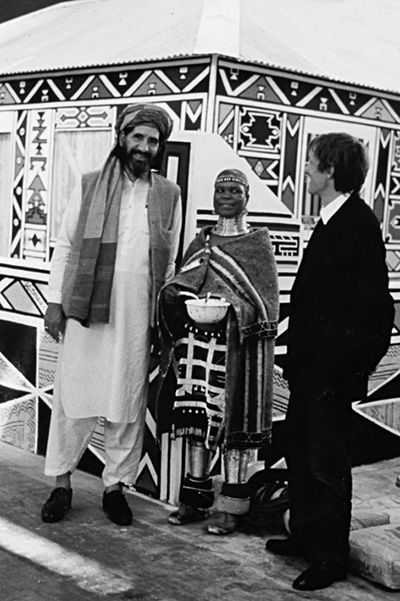 Inauguration of "I magiciens de la terre" at the Center Georges Pompidou in Paris. AB with Sufi Barang and Esther Mahlangu, courtesy André Magnin